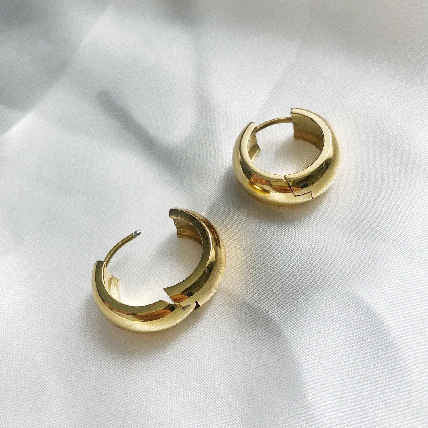 Mini Chunky Hoops