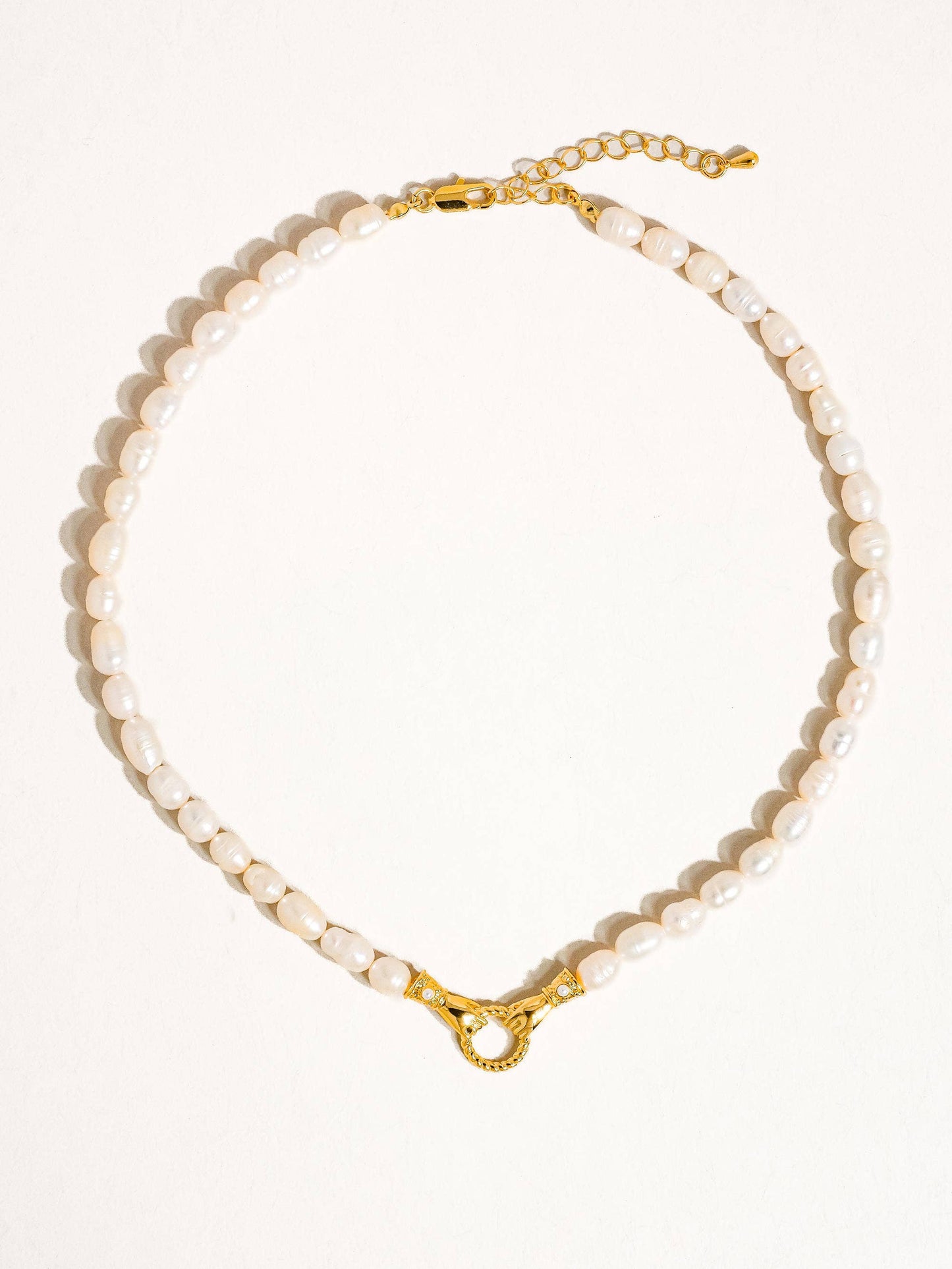 Everleigh Pearl Hands Hoop Necklace