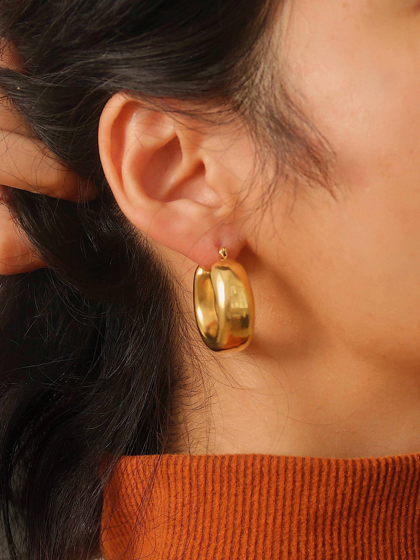 U Hoop Earring: Yellow Gold